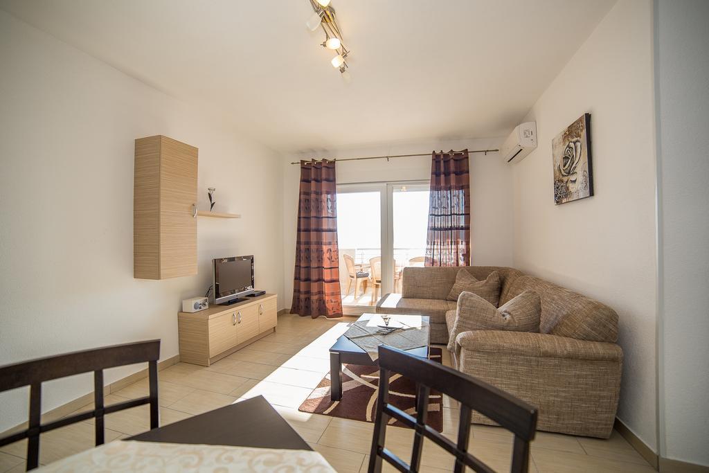 Apartments Kati Omiš Esterno foto