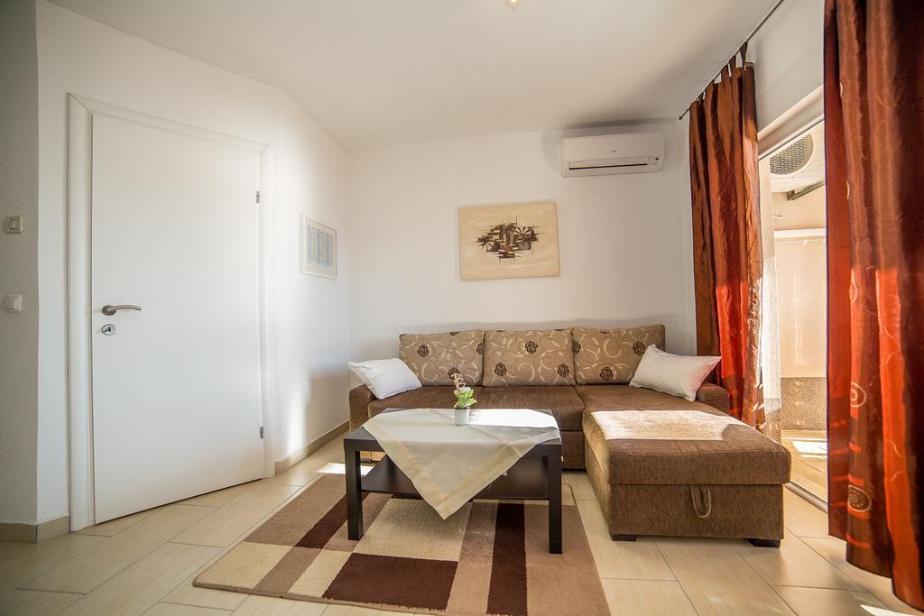 Apartments Kati Omiš Esterno foto