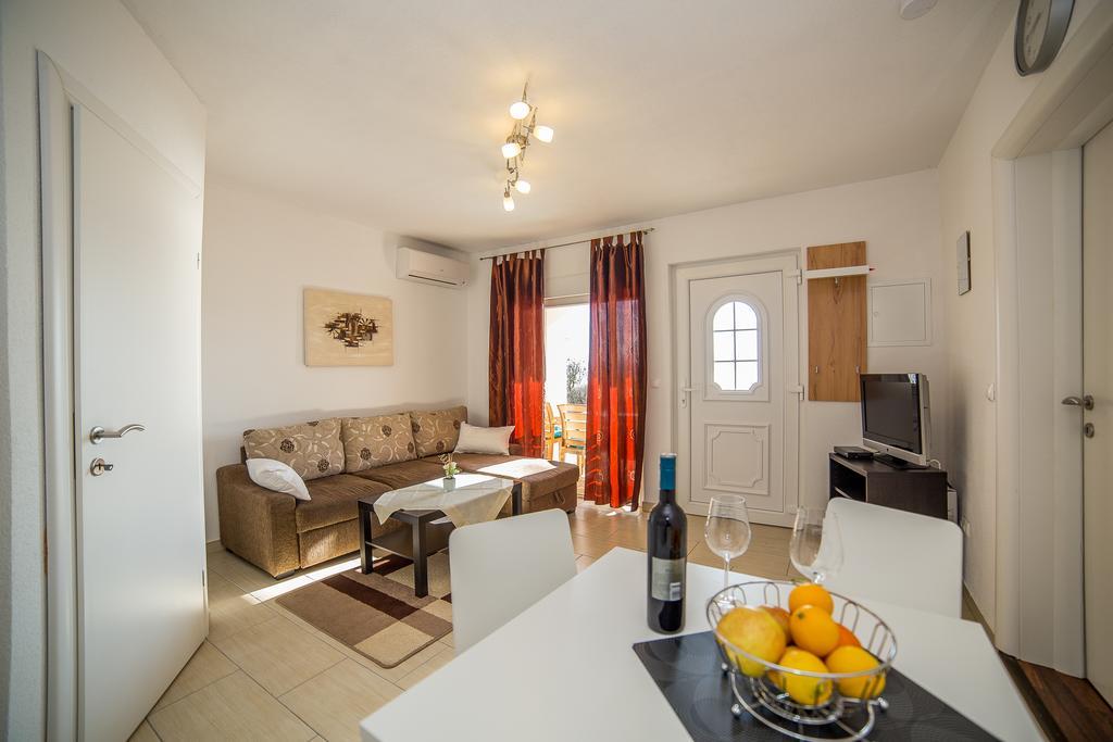 Apartments Kati Omiš Esterno foto