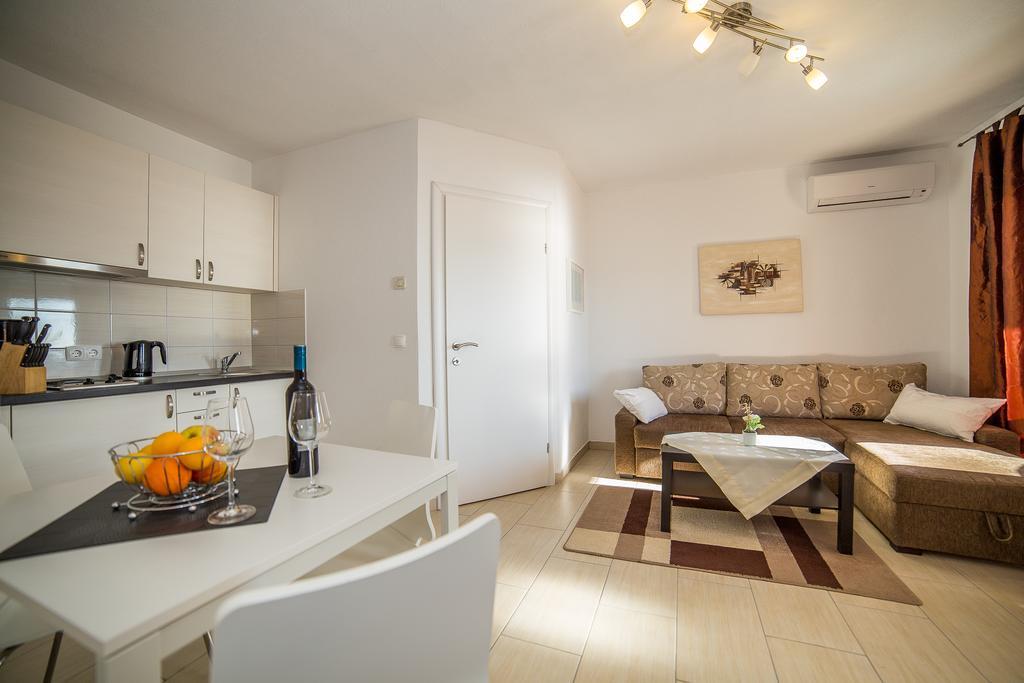 Apartments Kati Omiš Esterno foto